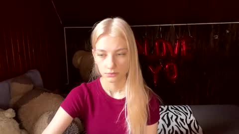 Elsa online show from July 3, 8:10 am