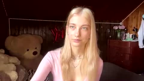 Elsa online show from July 11, 7:33 am