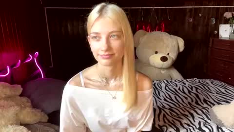 Elsa online show from August 4, 8:28 am