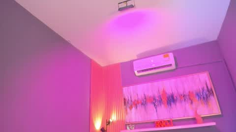 Snapshot of janinne_lu chatting on February 24, 10:57 am Janinne online show from February 24, 10:57 am