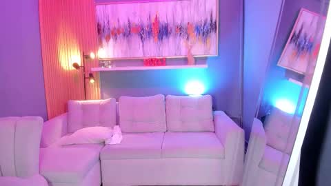 Snapshot of janinne_lu chatting on March 6, 10:56 am Janinne online show from March 6, 10:56 am