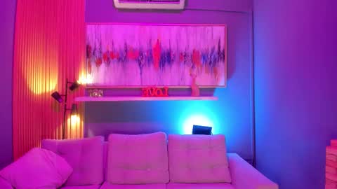 Snapshot of janinne_lu chatting on March 12, 11:16 am Janinne online show from March 12, 11:16 am