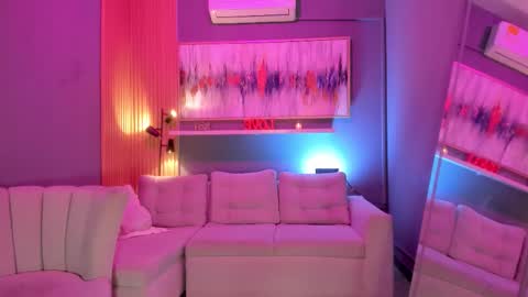 Snapshot of janinne_lu chatting on March 20, 11:04 am Janinne online show from March 20, 11:04 am