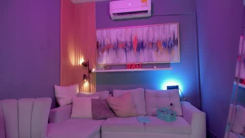 Snapshot of janinne_lu chatting on March 30, 11:11 am Janinne online show from March 30, 11:11 am