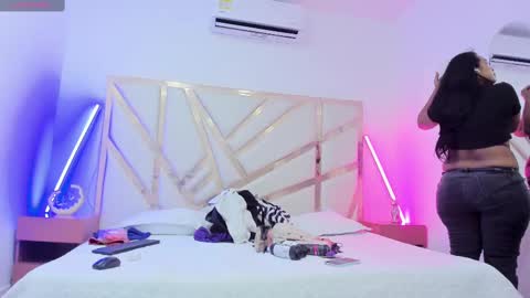 Janna online show from November 7, 4:12 am