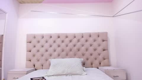 Janne  online show from November 17, 10:26 pm