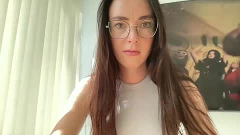 janorisse online show from March 28, 9:53 am