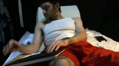 Snapshot of jareboy chatting on January 6, 10:47 pm Jare-Hunkynuts online show from January 6, 10:47 pm