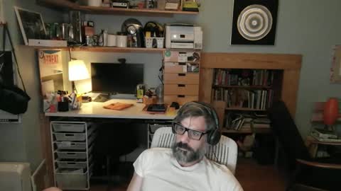 jareth_returns online show from February 1, 1:04 am