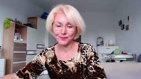 Jasmin room for people 40 online show from June 14, 1:13 pm