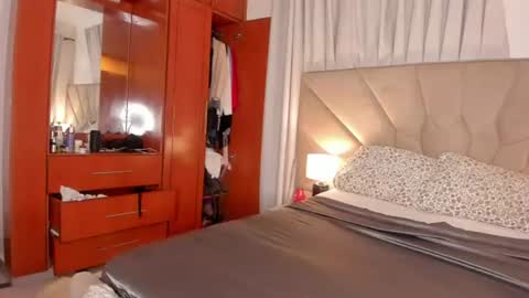 jasmin_melons online show from June 18, 3:51 am