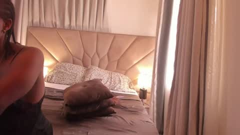 jasmin_melons online show from June 18, 10:52 am