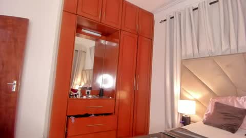 jasmin_melons online show from June 26, 3:11 am