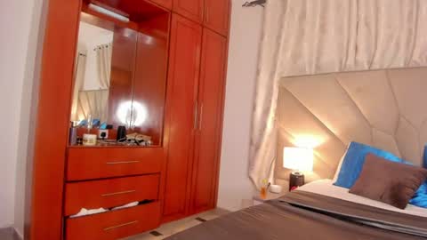 jasmin_melons online show from July 24, 4:10 am
