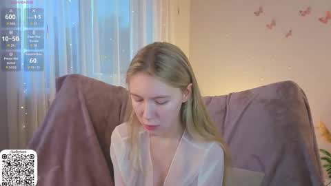 Snapshot of jasmindoroti chatting on February 16, 7:04 am Chloe online show from February 16, 7:04 am