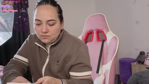 Snapshot of jasmine_1526 chatting on November 21, 11:09 am JASMINE online show from November 21, 11:09 am