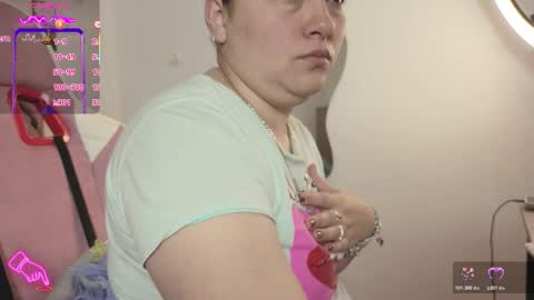 Snapshot of jasmine_1526 chatting on December 1, 11:15 am JASMINE online show from December 1, 11:15 am