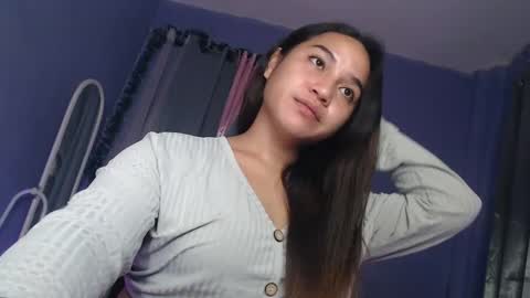 JASMINE online show from December 11, 2:33 pm