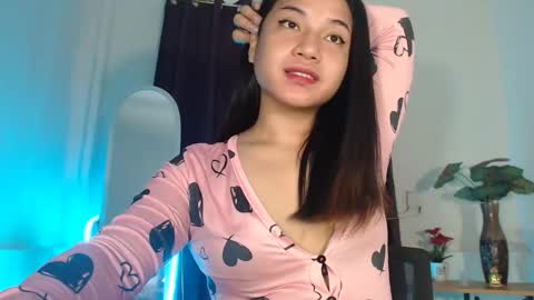 JASMINE online show from November 14, 2:43 am