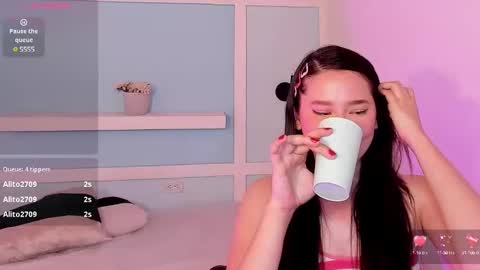 Jazmin online show from February 24, 11:19 pm