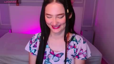 Jazmin online show from March 2, 5:01 am