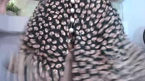 Jazmin online show from September 13, 9:47 pm