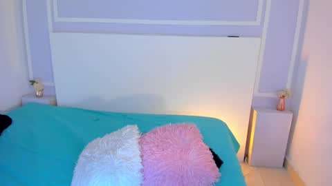 Jazmin online show from September 26, 7:40 pm