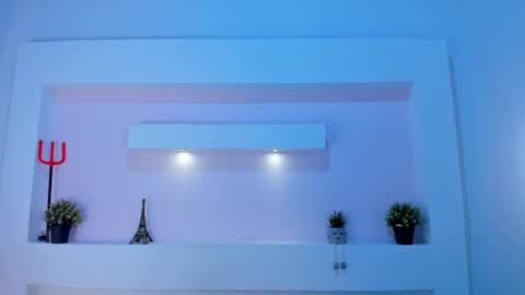 Jazmin online show from November 2, 7:49 pm