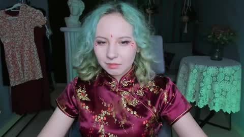Jasmine online show from December 11, 5:10 am