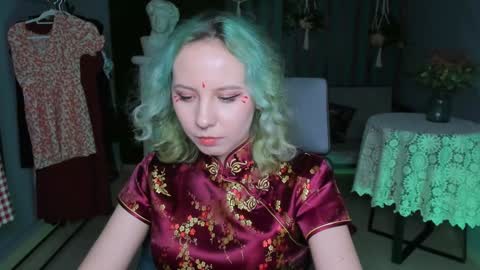 Jasmine online show from December 11, 11:19 am