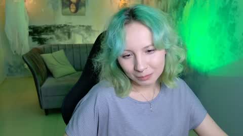 Jasmine online show from December 13, 11:13 am