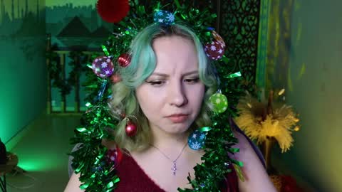 Jasmine online show from December 18, 11:24 am