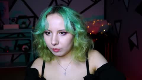 Jasmine online show from December 20, 8:17 am