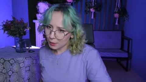 Jasmine online show from December 22, 11:22 am