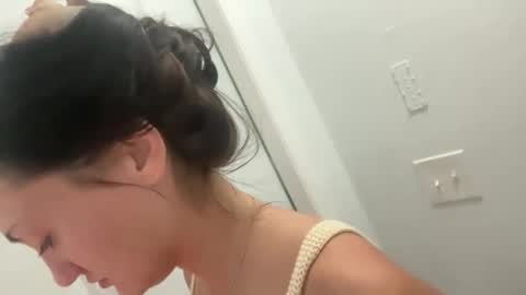 Jasmine Tate online show from November 7, 2:39 pm