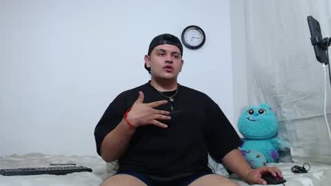 jason_boy_ online show from July 18, 5:11 am