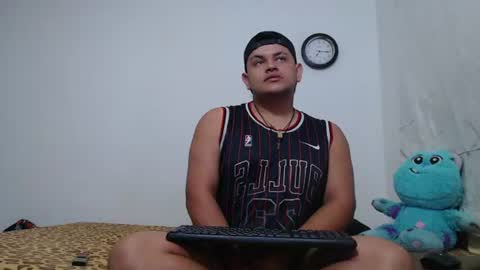 jason_boy_ online show from July 28, 5:03 am