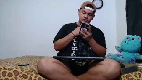 jason_boy_ online show from August 1, 4:56 am