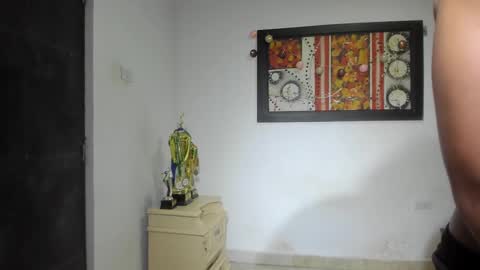 Snapshot of jason_risto chatting on December 8, 12:29 am jason_risto online show from December 8, 12:29 am