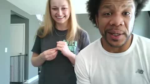 Snapshot of jasonsweets chatting on April 5, 5:54 pm Jason Sweets online show from April 5, 5:54 pm