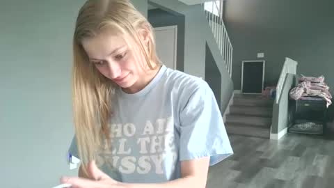 Snapshot of jasonsweets chatting on April 6, 5:58 pm Jason Sweets online show from April 6, 5:58 pm
