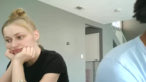 Snapshot of jasonsweets chatting on April 9, 6:46 pm Jason Sweets online show from April 9, 6:46 pm