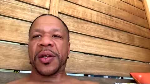 Snapshot of jasonsweets chatting on April 21, 7:28 pm Jason Sweets online show from April 21, 7:28 pm