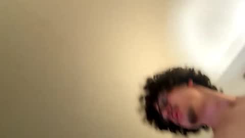 itshis10inchesforbitches online show from February 3, 9:53 pm