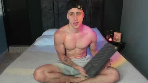 Snapshot of jasper__jones chatting on April 24, 9:28 pm JASPER JONES online show from April 24, 9:28 pm