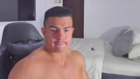 JBrooksXx online show from January 23, 1:08 am