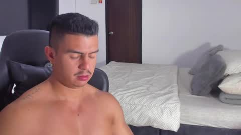 JBrooksXx online show from January 24, 3:32 am
