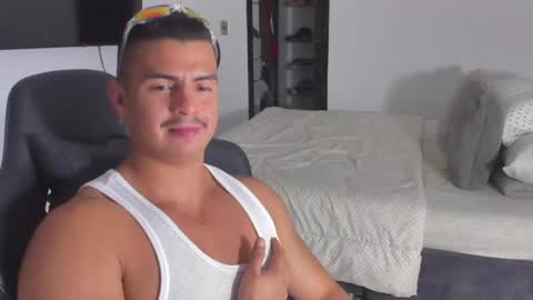 JBrooksXx online show from January 30, 11:45 pm