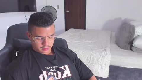 JBrooksXx online show from January 31, 3:20 am