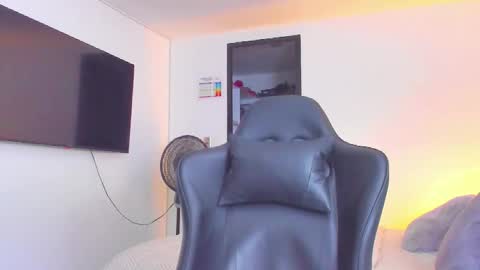 JBrooksXx online show from September 28, 8:47 pm